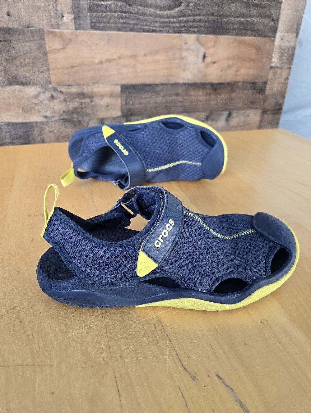 Crocs Mens Swiftwater Mesh Deck Water Sandals 9 Navy Yellow 205289 Gorpcore